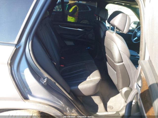 2017 BMW X5 5UXKR6C58H0J83957 Photo 7
