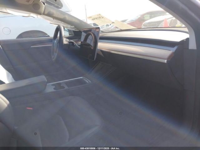 2023 TESLA MODEL 3 5YJ3E1EA0PF662632 Photo 4