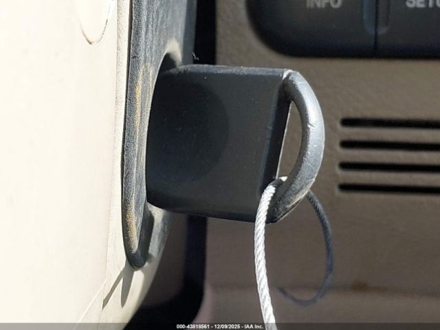 2006 LINCOLN MARK LT 5LTPW16596FJ12000 Photo 10