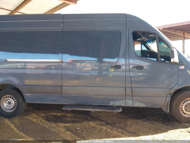 WD4PF1CD4KP133085 Mercedes-Benz Sprinter 2500 High Roof V6