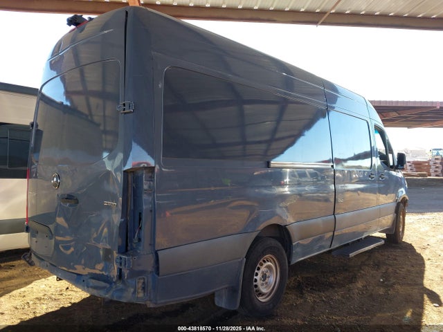 WD4PF1CD4KP133085 Mercedes-Benz Sprinter 2500 High Roof V6