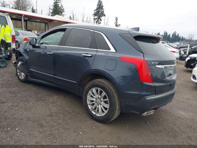2018 CADILLAC XT5 1GYKNARS6JZ182508 Photo 2