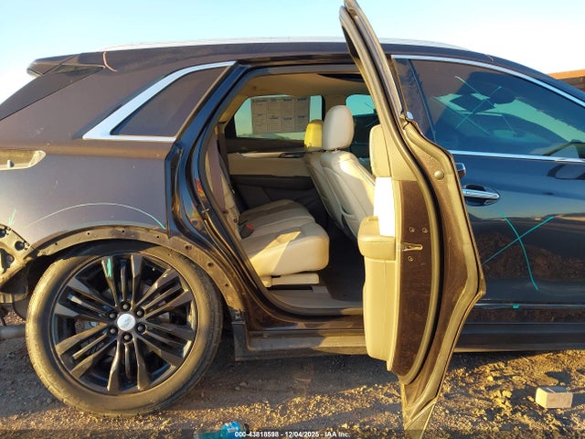 2018 CADILLAC XT5 1GYKNFRS0JZ191833 Photo 7