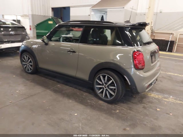 2019 MINI HARDTOP WMWXP7C55K2A53794 Photo 2