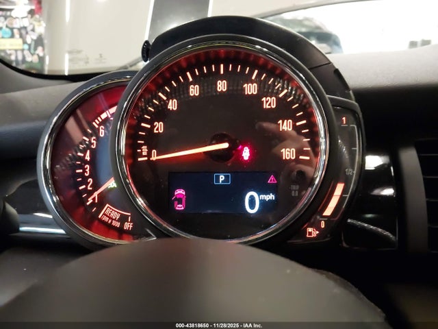 2019 MINI HARDTOP WMWXP7C55K2A53794 Photo 6