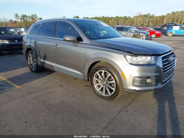 2017 AUDI Q7 WA1LAAF70HD018999