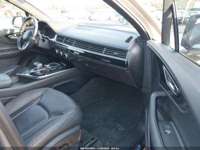 2017 AUDI Q7 WA1LAAF70HD018999 Photo 4