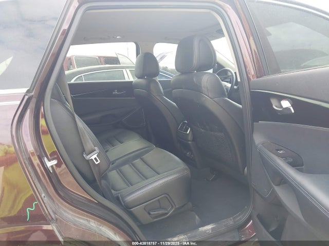5XYPK4A57GG041269 KIA Sorento 3.3l Sx