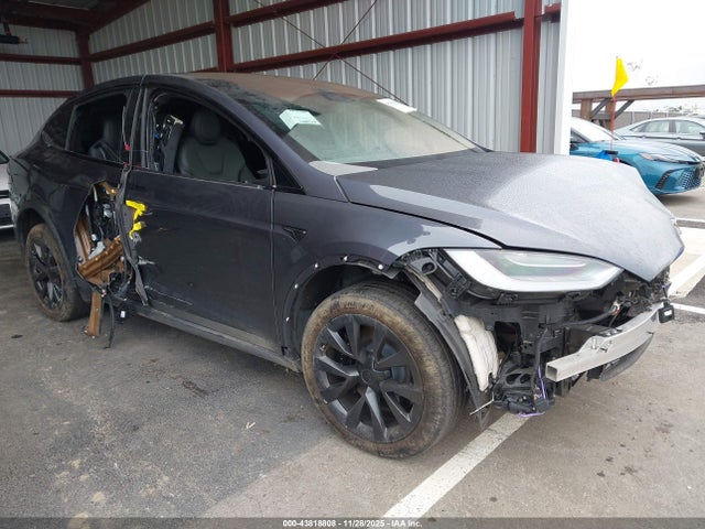 2022 TESLA MODEL X 7SAXCBE64NF332324 Photo 0