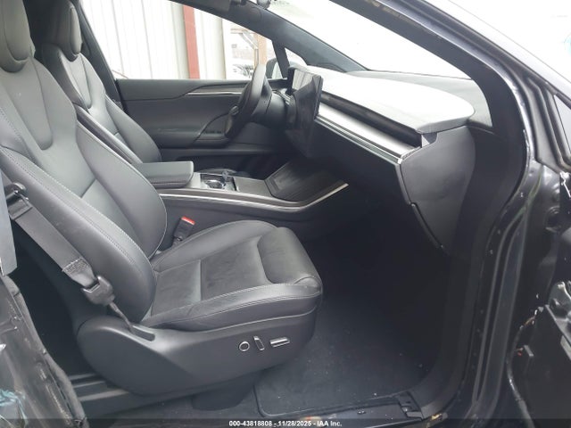 2022 TESLA MODEL X 7SAXCBE64NF332324 Photo 4