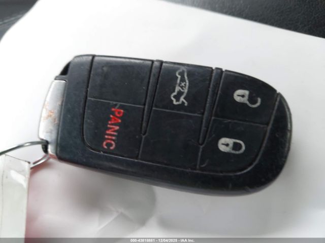 2016 CHRYSLER 200 1C3CCCAB6GN138004 Photo 10