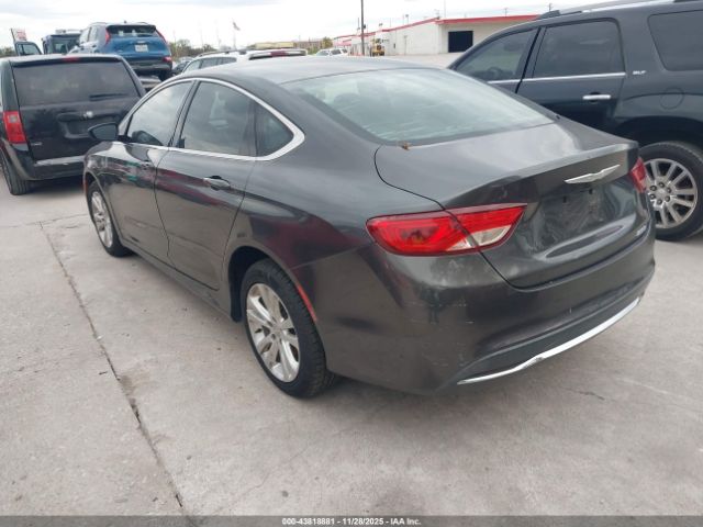 2016 CHRYSLER 200 1C3CCCAB6GN138004 Photo 2