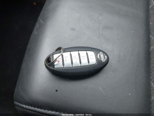 2017 NISSAN MAXIMA 1N4AA6AP5HC430574 Photo 10