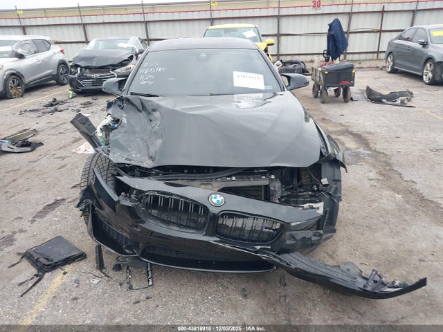 2017 BMW M4 WBS3R9C52HK709052 Photo 5