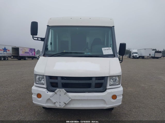 Isuzu NPR 2016 JALB4T171G7W01122 Image 12