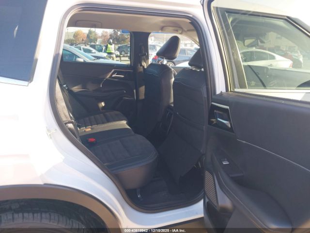 2023 MITSUBISHI OUTLANDER JA4J3UA84PZ034904 Photo 7