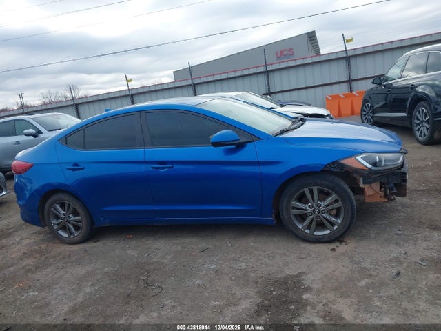 2018 Hyundai Elantra Sel მანქანა იყიდება აუქციონზე, vin: 5NPD84LF5JH255233, აუქციონის ნომერი: 43818944