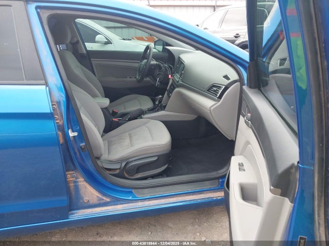 2018 Hyundai Elantra Sel მანქანა იყიდება აუქციონზე, vin: 5NPD84LF5JH255233, აუქციონის ნომერი: 43818944