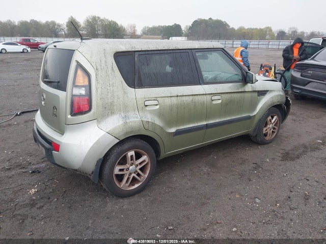 2010 KIA SOUL KNDJT2A25A7189471 Photo 3