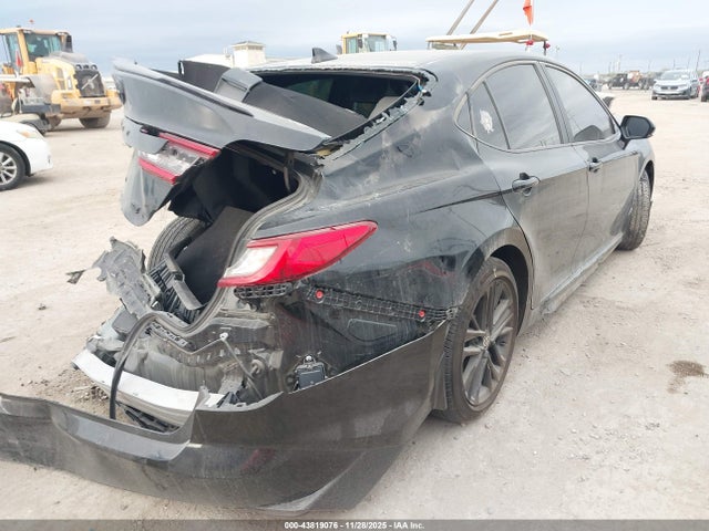 Toyota CAMRY SE 2025 4T1DAACK8SU006993 Image 4
