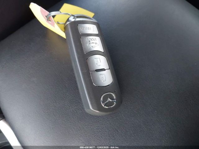 2018 MAZDA MAZDA6 JM1GL1VM9J1320582 Photo 10