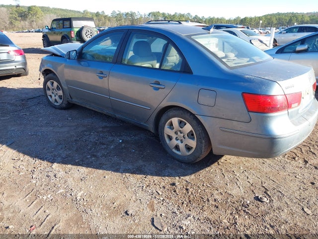 2010 HYUNDAI SONATA 5NPET4AC1AH586757 Photo 2