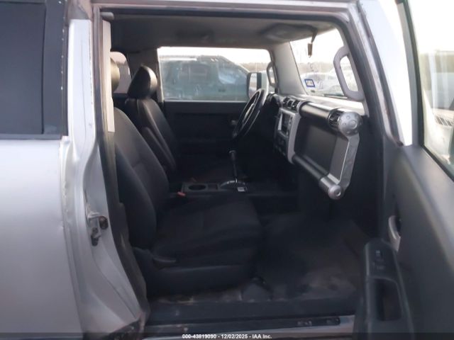 2007 TOYOTA FJ CRUISER JTEZU11FX70018712 Photo 4