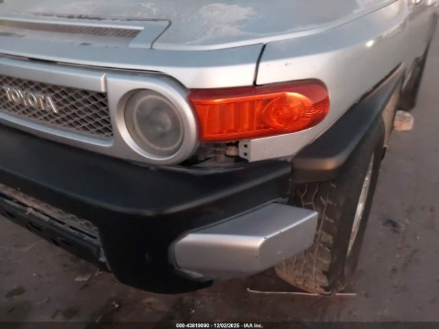 2007 TOYOTA FJ CRUISER JTEZU11FX70018712 Photo 5