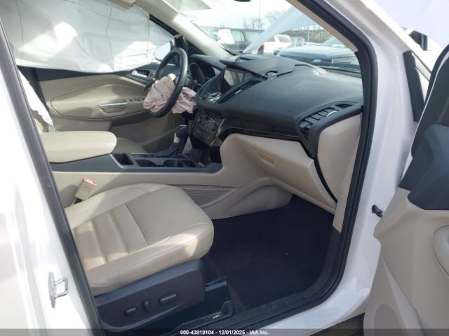 2017 FORD ESCAPE 1FMCU0J91HUC08306 Photo 4