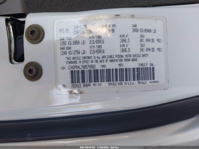 1999 CHRYSLER TOWN & COUNTRY 1C4GP64L7XB570562 Photo 8