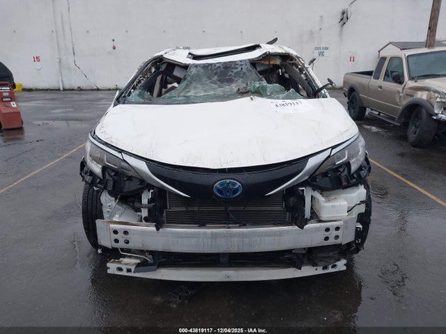 5TDZRKEC3MS010584 Toyota Sienna Limited