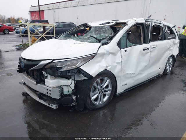 5TDZRKEC3MS010584 Toyota Sienna Limited