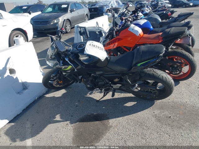 Kawasaki Er650 P 2024 ML5EREP13RDAC0135 Image 13
