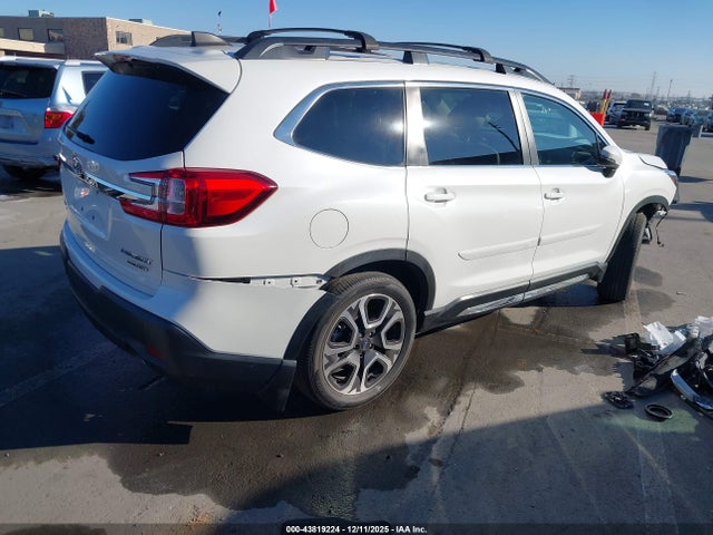 Subaru Ascent Limited 8-passenger 2023 4S4WMAND4P3456281 Image 4