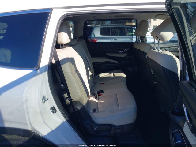 Subaru Ascent Limited 8-passenger 2023 4S4WMAND4P3456281 Image 8
