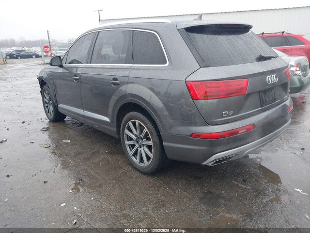 2018 AUDI Q7 WA1LHAF71JD035067 Photo 2