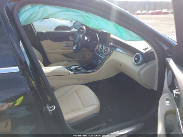 2017 MERCEDES-BENZ C 300 55SWF4KB8HU179365 Photo 4