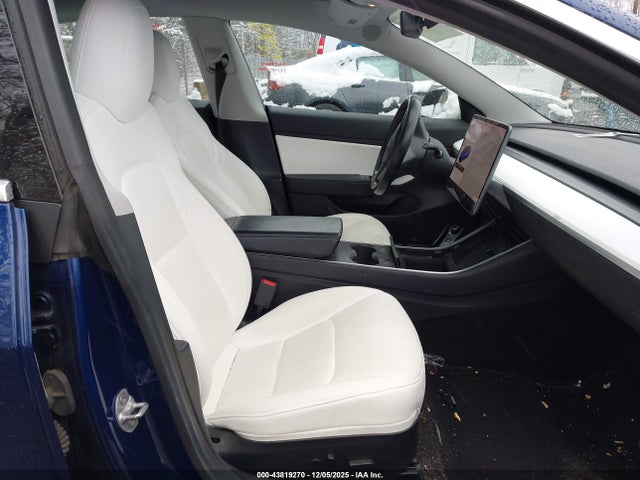 2019 TESLA MODEL 3 5YJ3E1EB6KF393599 Photo 4