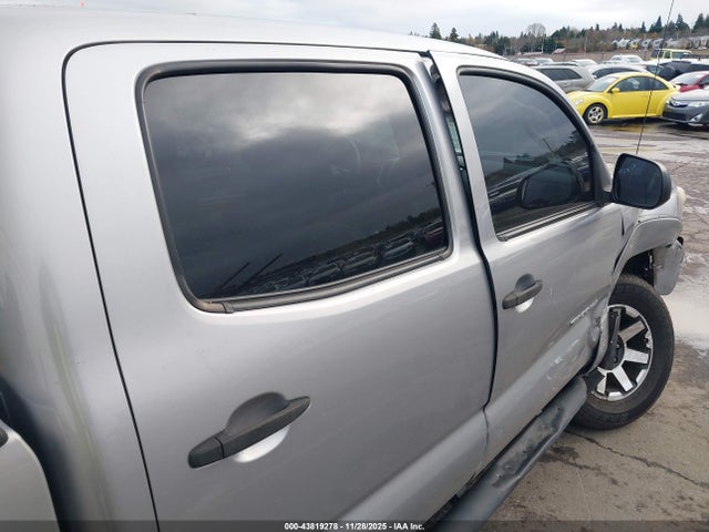 5TFJU4GN1FX067305 Toyota Tacoma Prerunner V6