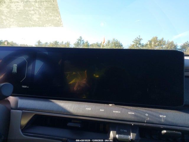 KNDAFFS51R6038488 KIA Ev9 Wind