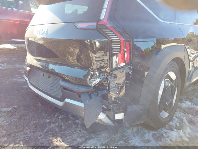 KIA Ev9 Wind 2024 KNDAFFS51R6038488 Image 21