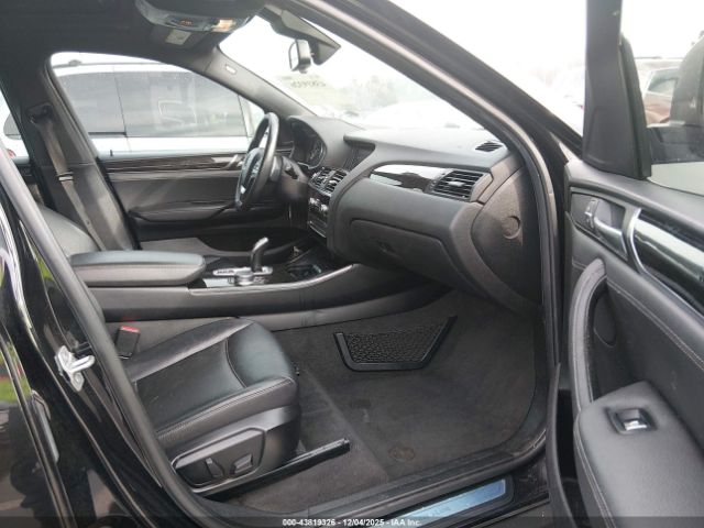 2018 BMW X4 5UXXW3C5XJ0T82477 Photo 4