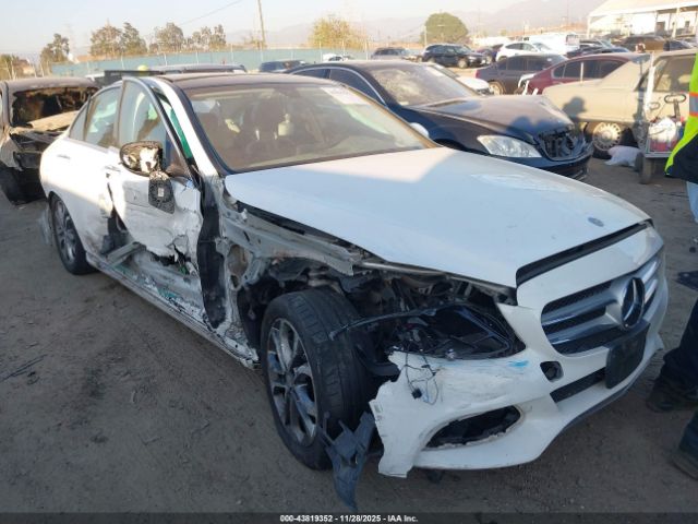 2016 MERCEDES-BENZ C 300 55SWF4JB8GU105640