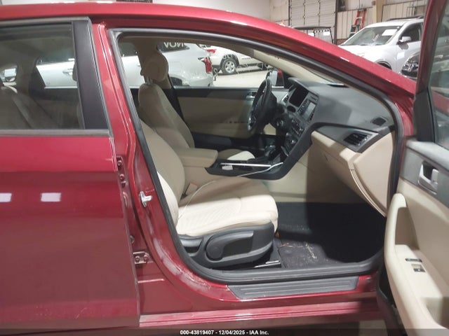 2016 Hyundai Sonata Se მანქანა იყიდება აუქციონზე, vin: 5NPE24AFXGH407136, აუქციონის ნომერი: 43819407