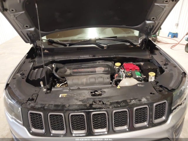 2019 JEEP COMPASS 3C4NJDDB8KT619392 Photo 9