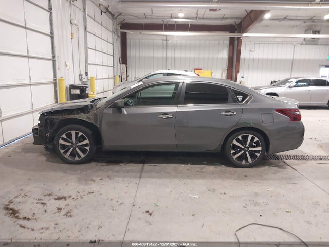 1N4AL3AP5JC259808 Nissan Altima 2.5 Sr