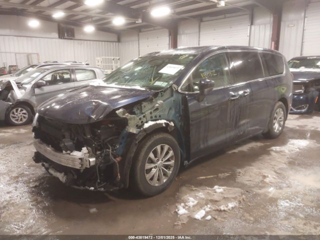 2018 CHRYSLER PACIFICA 2C4RC1FG8JR257536 Photo 1