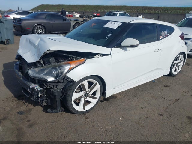 Hyundai Veloster Turbo 2015 KMHTC6AE0FU240180 Image 2