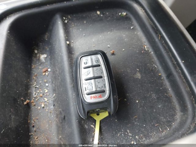 2021 CHRYSLER VOYAGER 2C4RC1DG8MR566351 Photo 10