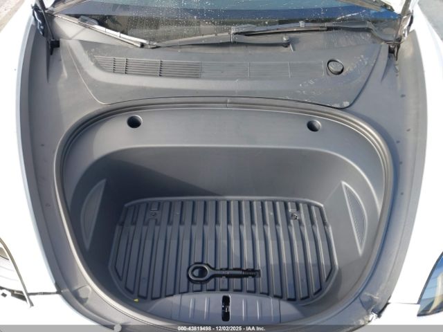 2023 TESLA MODEL 3 5YJ3E1EA1PF397994 Photo 9
